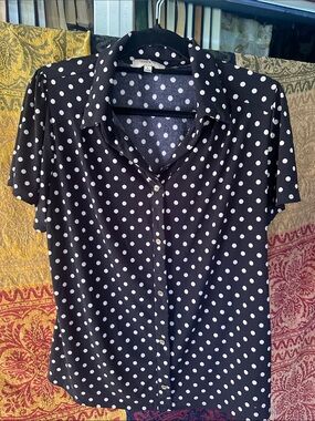 Polka dot gold button up short sleeve blouse top